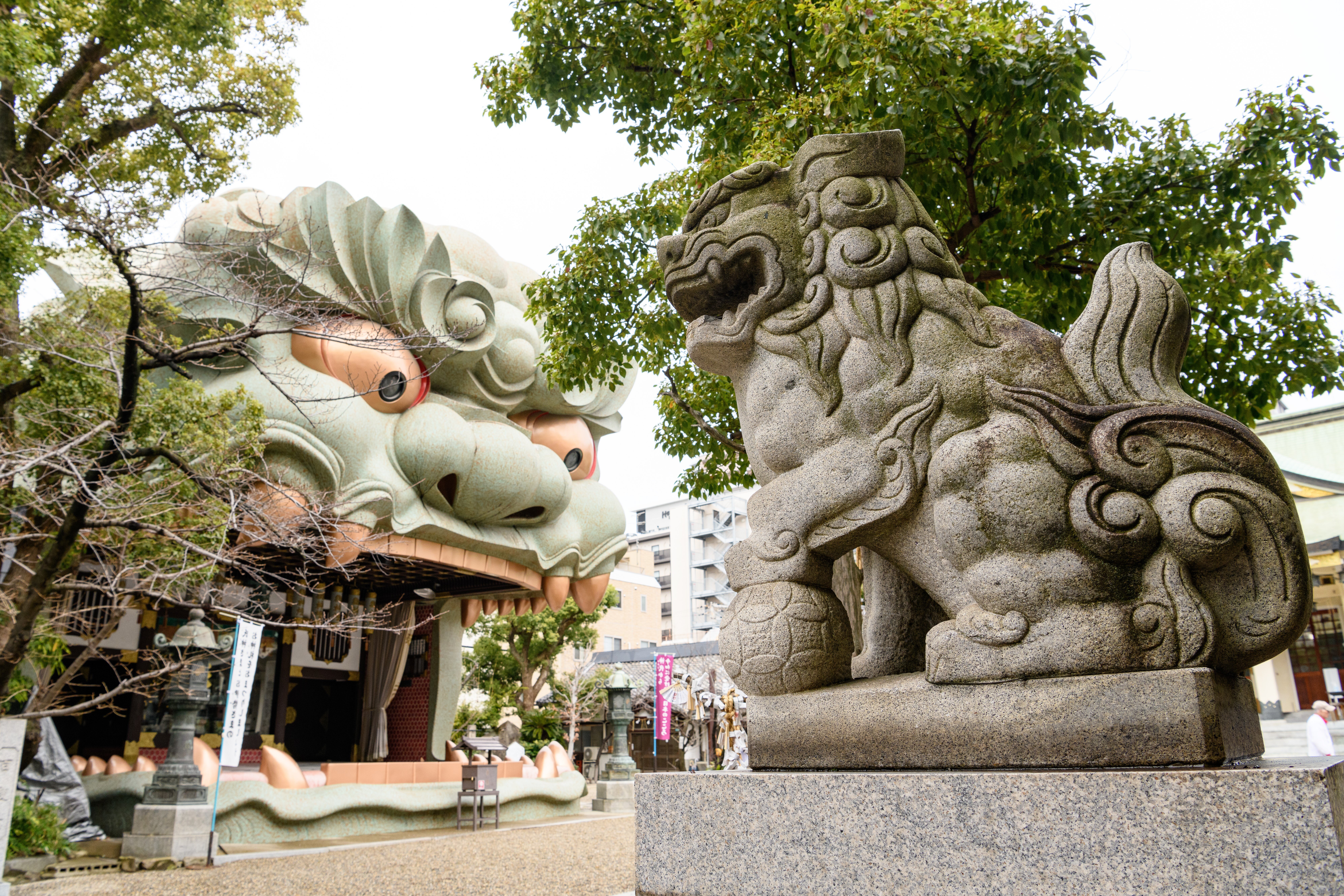 難波八坂神社